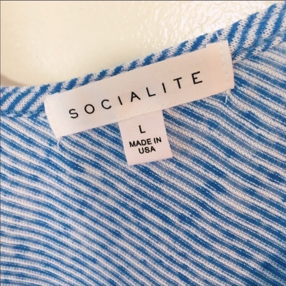 SALE SALE SALE SOCIALITE Cinched Burnout Blue Striped Tank Large NEW - Picture 4 of 5